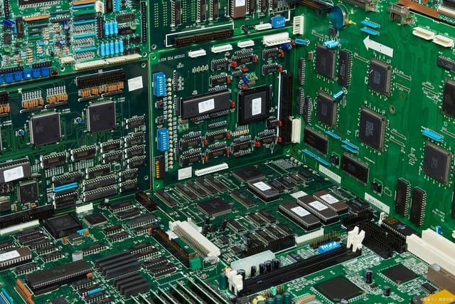 pcb 2
